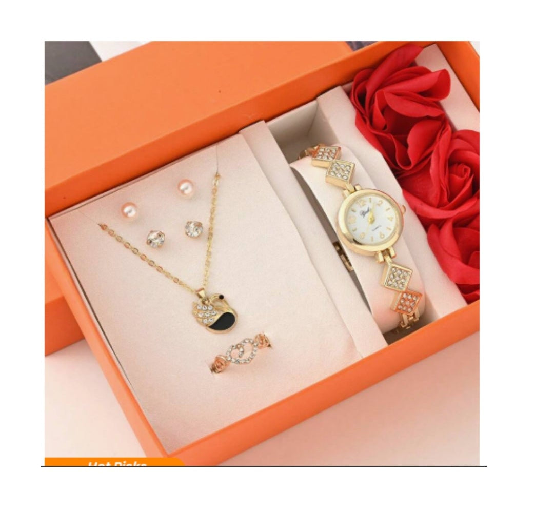 7 Piece Jewellery Box with Roses
